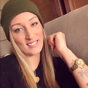 Meet your Posher, Jenn